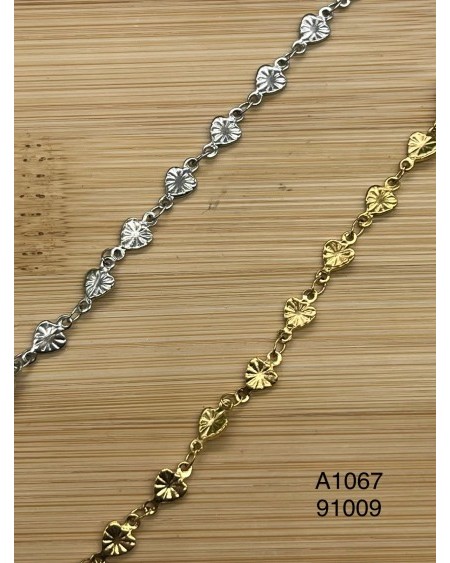 Set de tobilleras con corazones en oro y plata – Romántico y versátil,