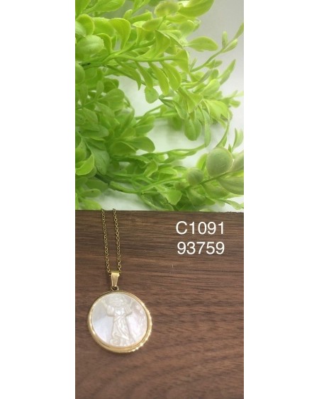 Collar con colgante religioso de nácar