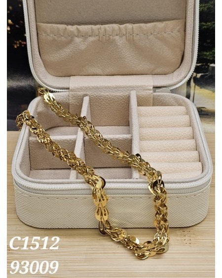 Collar con Cadena de Eslabones Planos | Joyería Clásica y Versátil