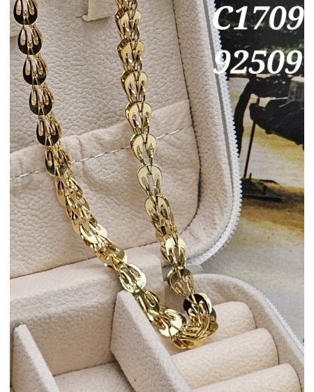 Collar con Perlas y Doble Tono - Clásico y Moderno en una Joya