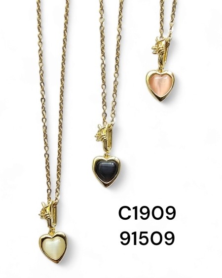 Collar de corazón con piedras de colores