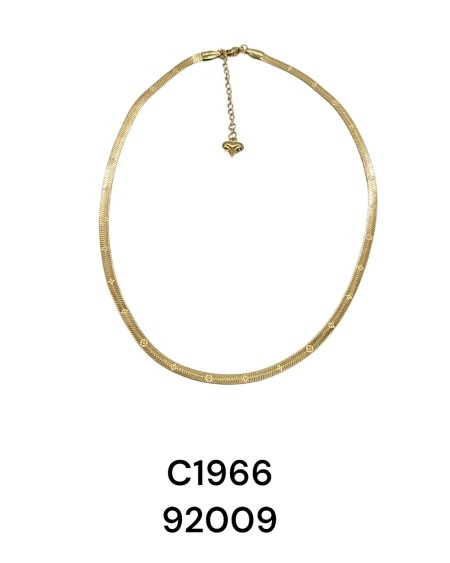 Collar de Tejido Fino Dorado en Acero Inoxidable – Joyería Minimalista