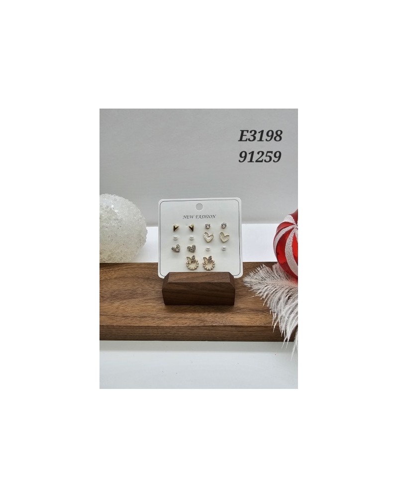 E3198 – Set de Aretes con Corazones y Perlas – Estilo Romántico y Delicado E3198 – Set de Aretes con Corazones y Perlas – Estilo Romántico y Delicado