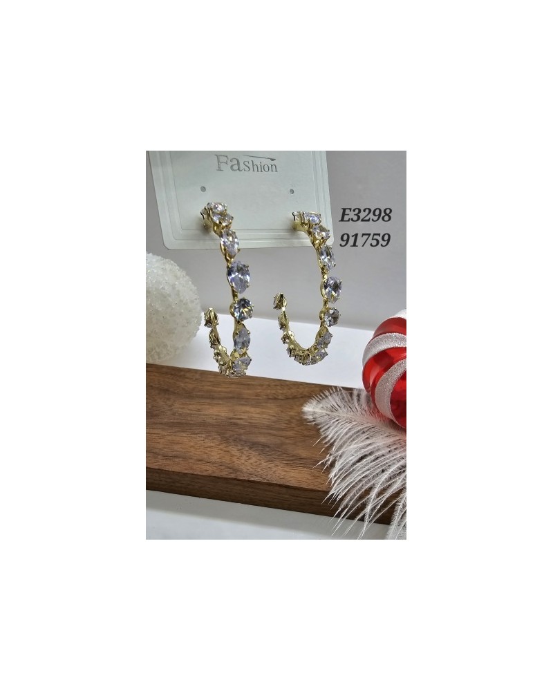 E3298 – Aros Dorados con Cristales Brillantes | Elegancia y Versatilidad E3298 – Aros Dorados con Cristales Brillantes | Elegancia y Versatilidad