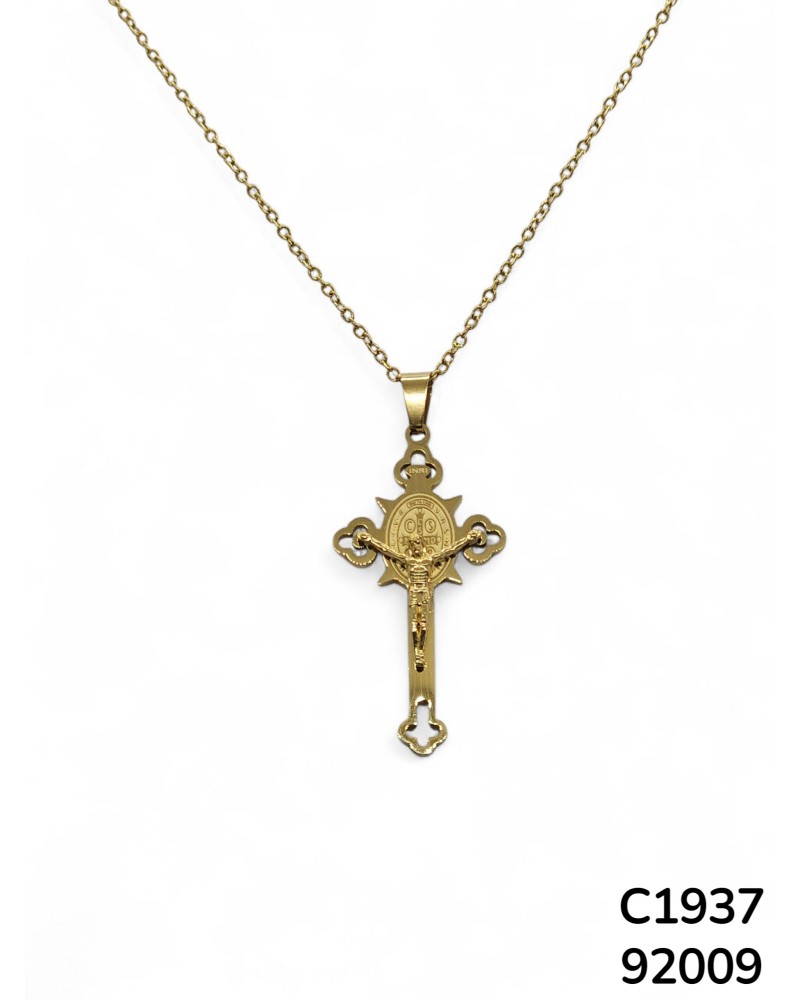 C1937 Cadena con colgante de crucifijo dorado