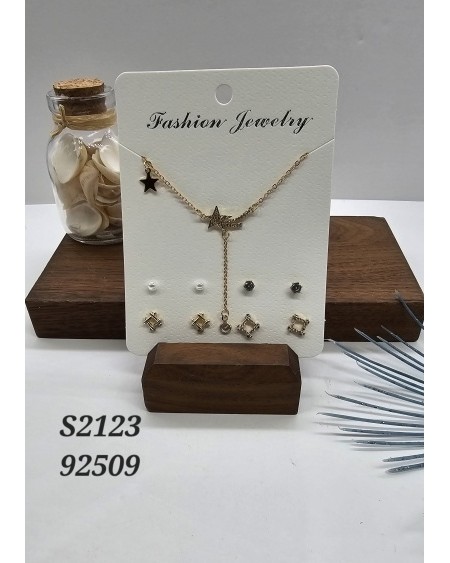 S2123: Collar con Dije de Estrella y Aretes | Brillo y Elegancia