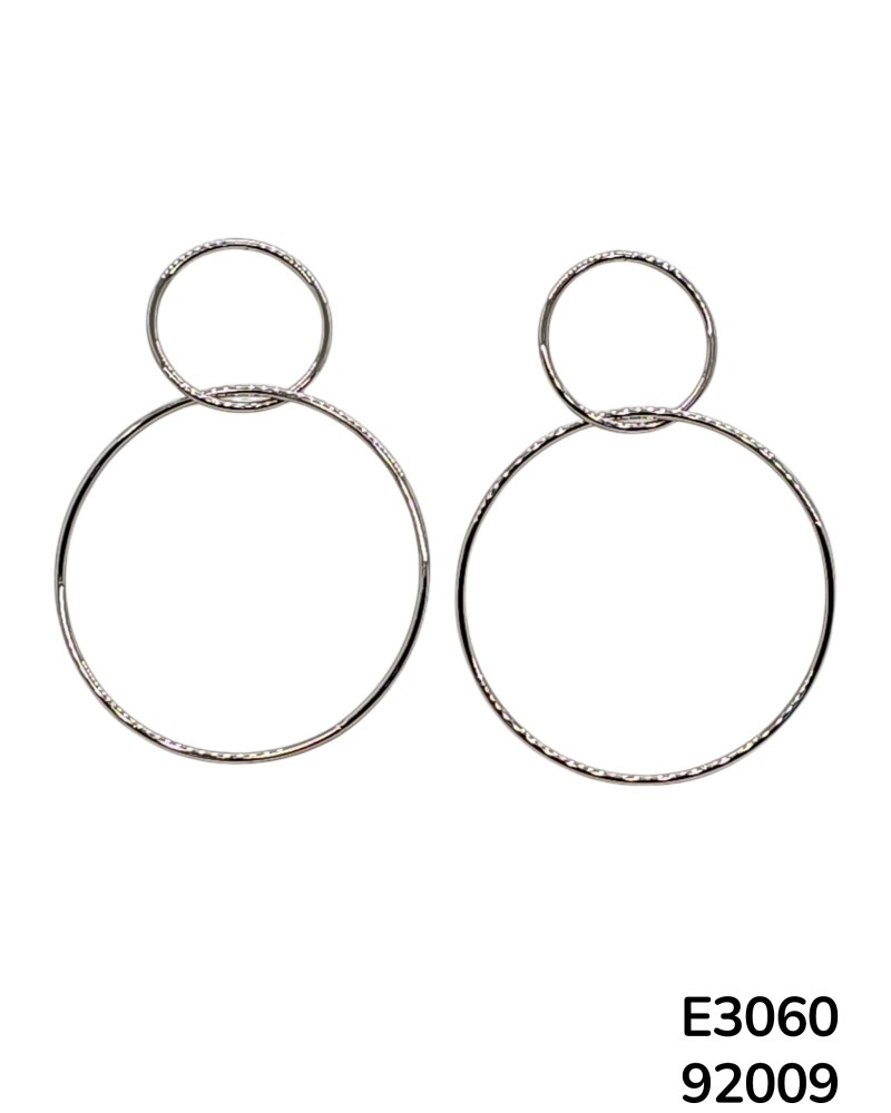 E3060 Aretes de doble aro plateado
