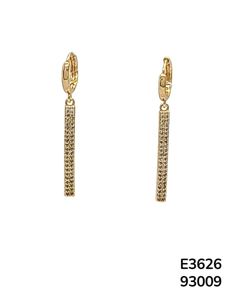 E3626 – Aretes dorados con barra de cristales