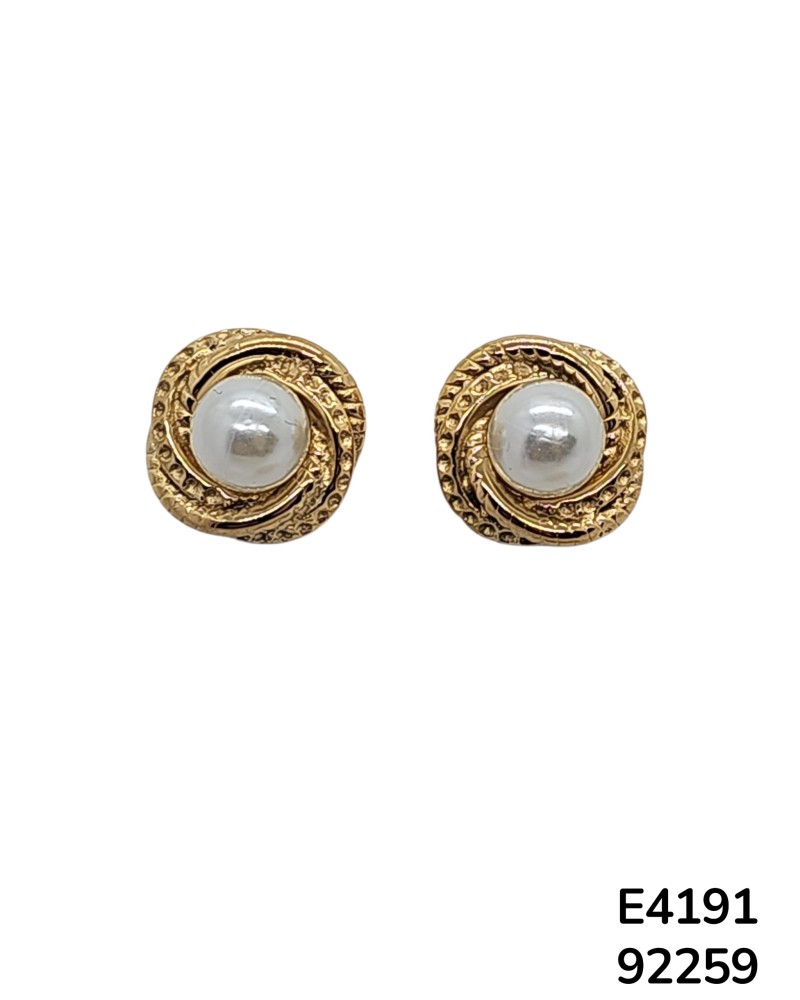 E4191 Aretes forma redonda con patrón filigrana en espiral que rodea una perla central