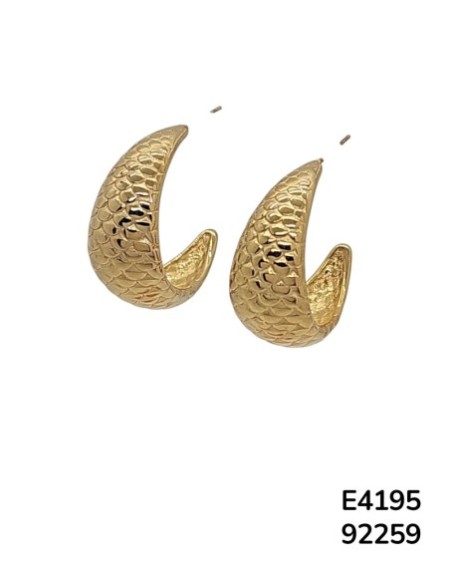 E4195 – Aro de media luna en Acero Inoxidable con diseño abstracto y acabado texturizado