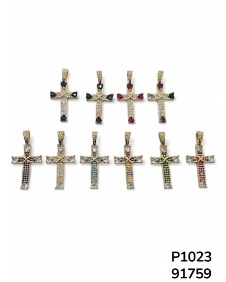 P1023 Colgante de Cruz con Detalle de Corazón