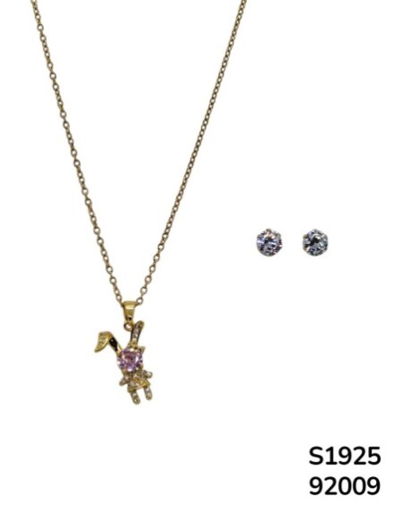 S1925 Conjunto de Cadena con Dije de Conejo de Cristal Rosa y aretes de cristal claro.