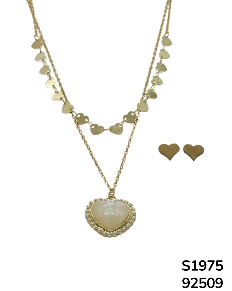 S1975 Conjunto de Cadena doble con Dije de Corazón y aretes a jjuego.