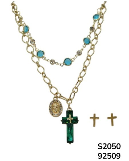 S2050 Conjunto de Cadena doble con dije de cruz con piedra verde