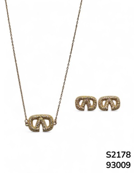 S2178 Conjunto de cadena y aretes de forma geometrica con cristales