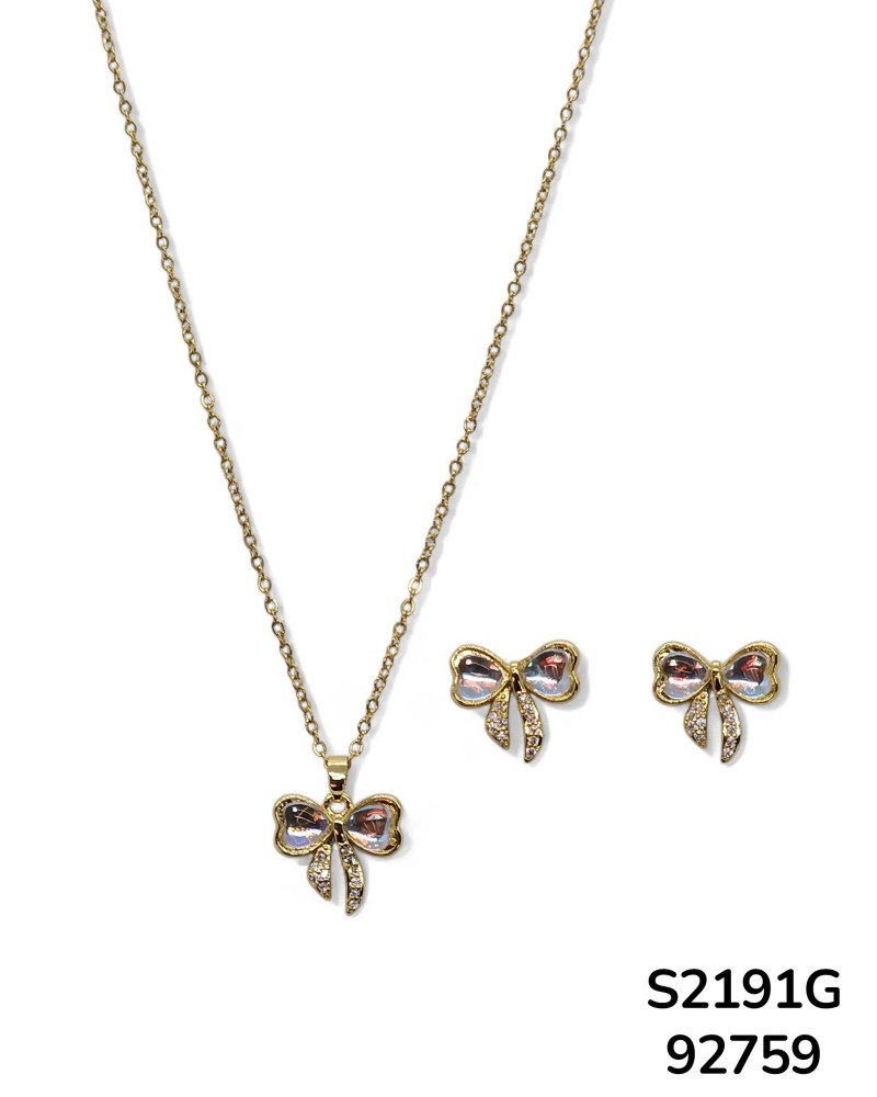 S2191 Conjunto de aretes y cadena con dije de moño con cristales.