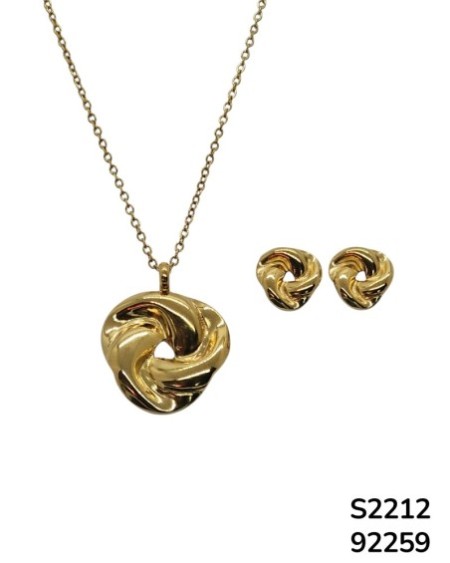 S2212 Conjunto de aretes y cadena con dije de Nudo Dorado