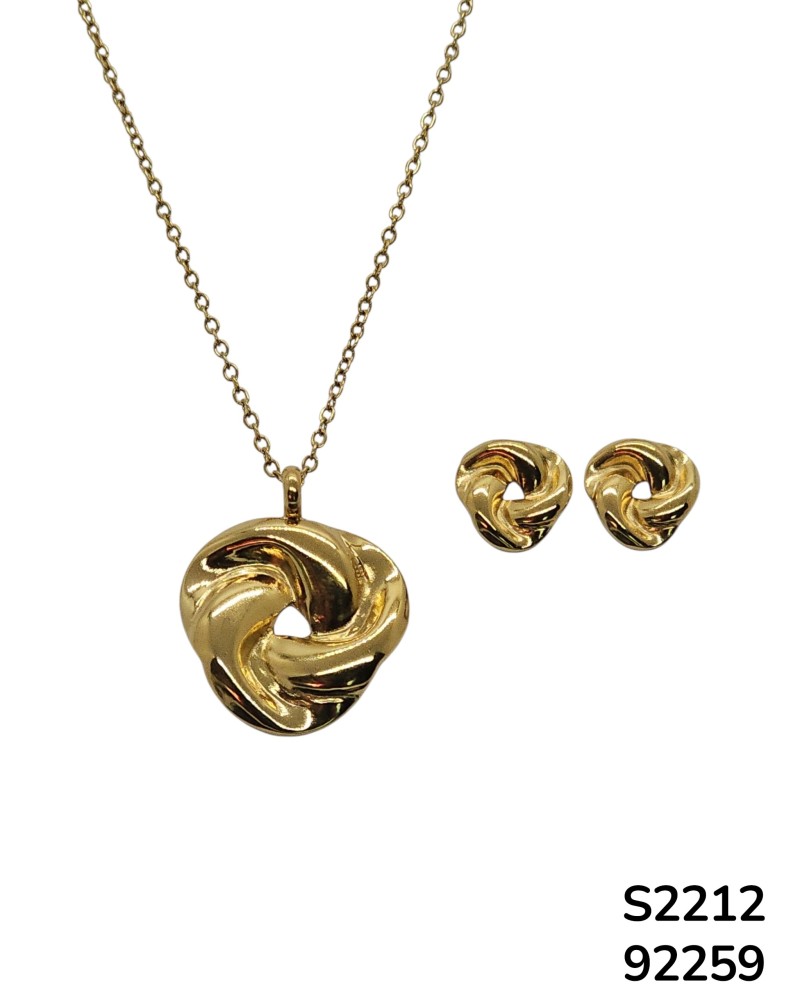 S2212 Conjunto de aretes y cadena con dije de Nudo Dorado